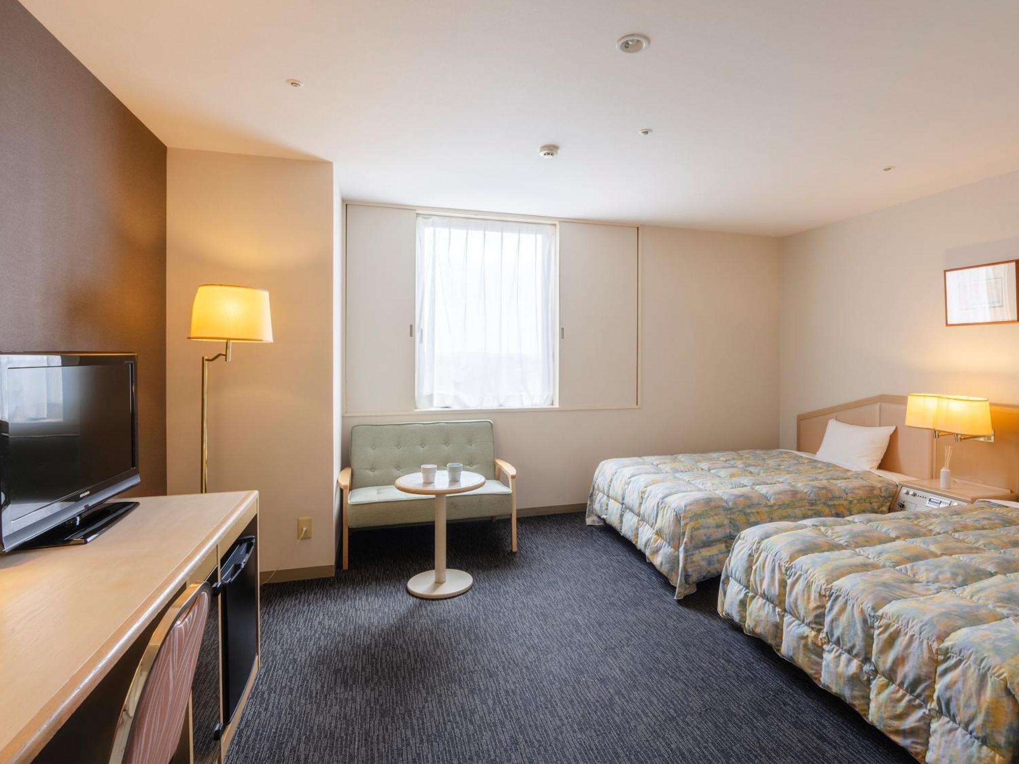 Tsubamesanjo Washington Hotel Экстерьер фото