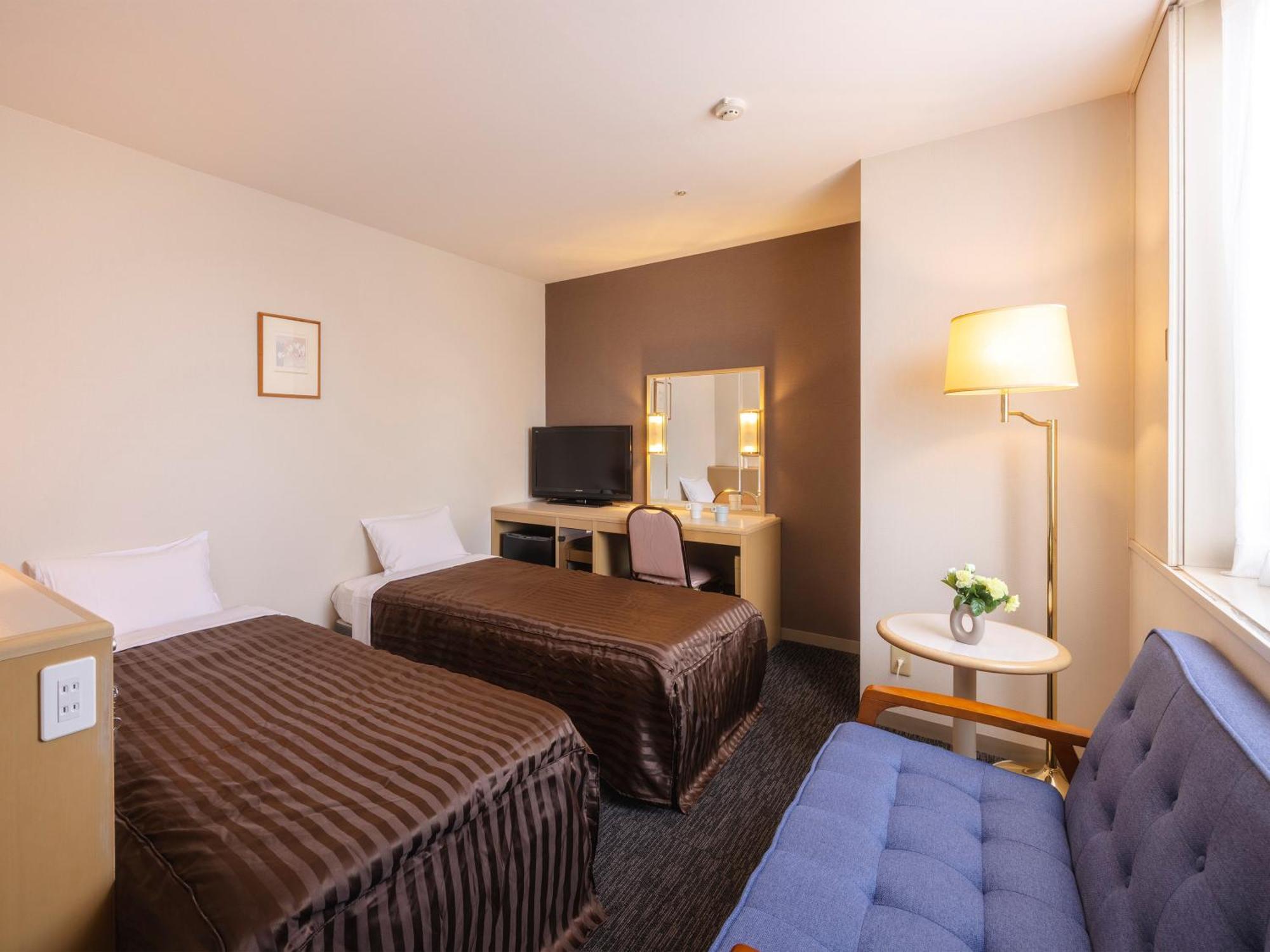 Tsubamesanjo Washington Hotel Экстерьер фото