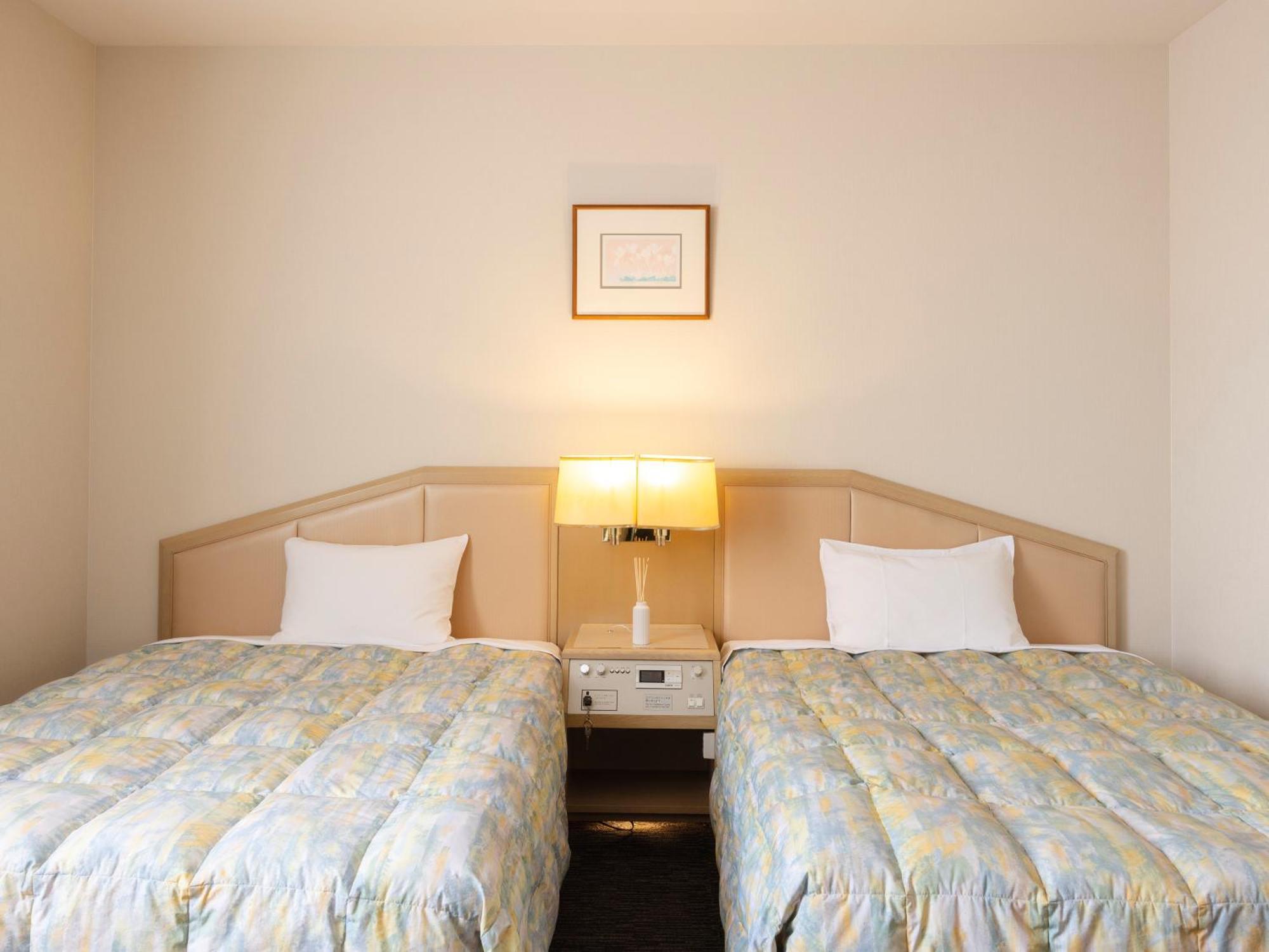 Tsubamesanjo Washington Hotel Экстерьер фото